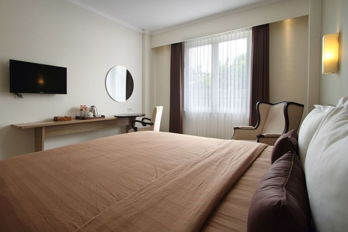 Imagen de la habitación del Hotel Emersia Malioboro. Foto 2