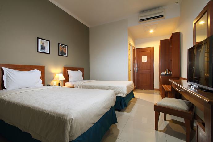 Imagen de la habitación del Hotel Emersia Malioboro. Foto 3