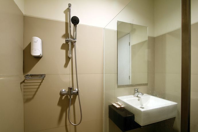 Imagen de la habitación del Hotel Emersia Malioboro. Foto 8