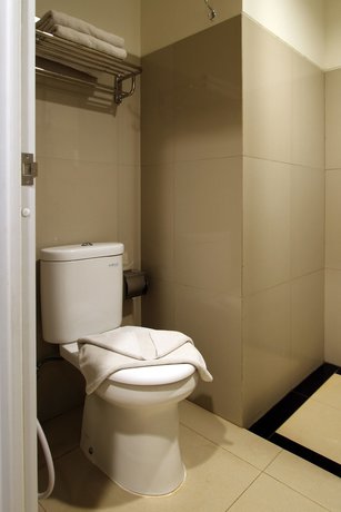 Imagen de la habitación del Hotel Emersia Malioboro. Foto 13