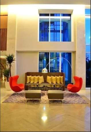 Imagen de los interiores del Hotel Emersia and Resort. Foto 19