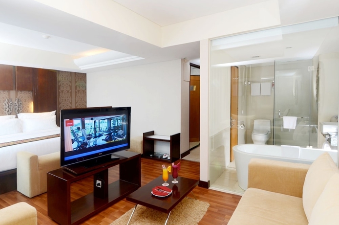 Imagen de la habitación del Hotel Emersia and Resort. Foto 15