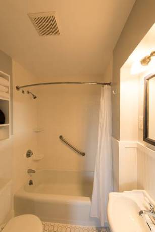 Imagen de la habitación del Hotel Emerson Inn. Foto 6
