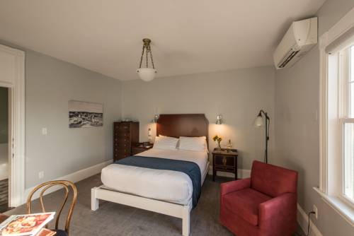Imagen de la habitación del Hotel Emerson Inn. Foto 8