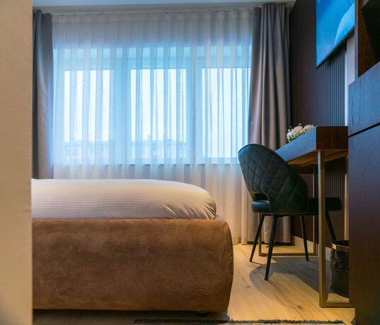 Imagen general del Hotel Emery. Foto 6