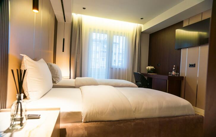 Imagen general del Hotel Emery. Foto 8