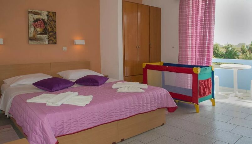 Imagen de la habitación del Hotel Emi Seaside. Foto 19