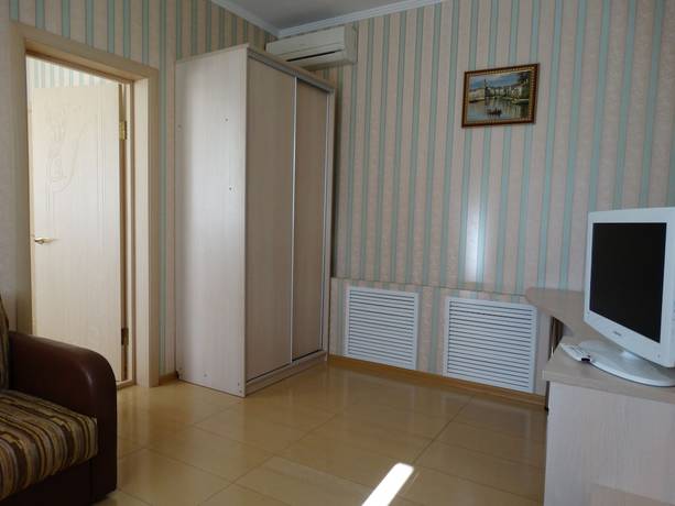 Imagen de la habitación del Hotel Emigrant Mini. Foto 3