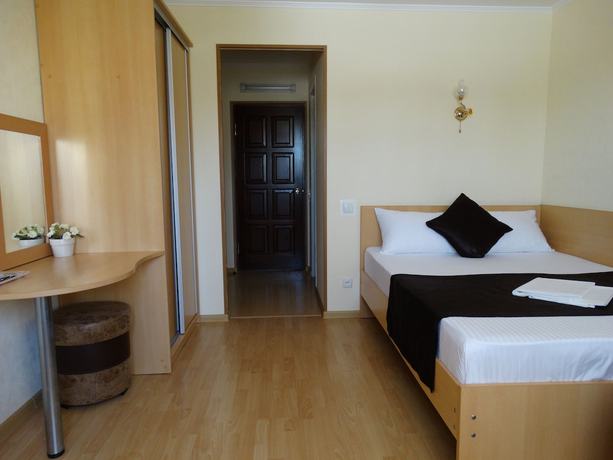 Imagen de la habitación del Hotel Emigrant Mini. Foto 9