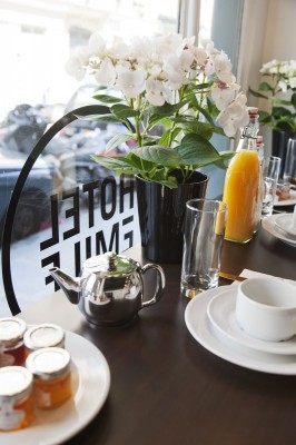 Imagen del bar/restaurante del Hotel Emile. Foto 4