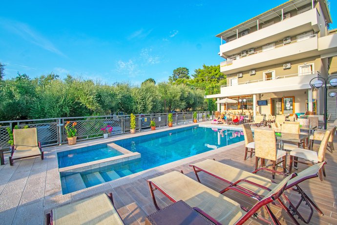 Imagen general del Hotel Emilia, Planos. Foto 1