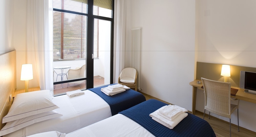 Imagen de la habitación del Hotel Emilia, Portonovo. Foto 6