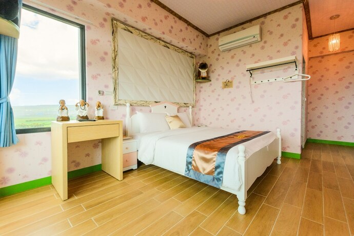 Imagen general del Hotel Emilia Villa. Foto 10