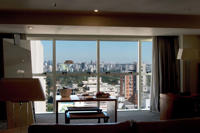 Imagen de la habitación del Hotel Emiliano. Foto 12