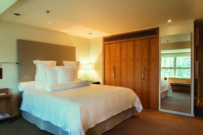 Imagen de la habitación del Hotel Emiliano. Foto 14