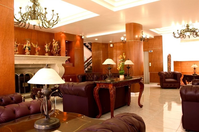 Imagen de los interiores del Hotel Emily. Foto 15