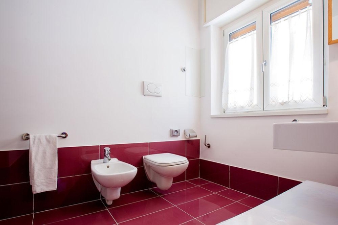 Imagen general del Hotel Emily Suites, Sorrento. Foto 2