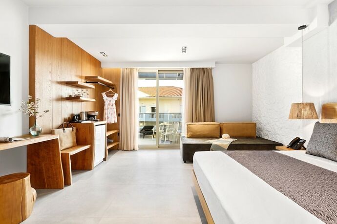 Imagen de la habitación del Hotel Emily\'s Luxury Suites. Foto 15