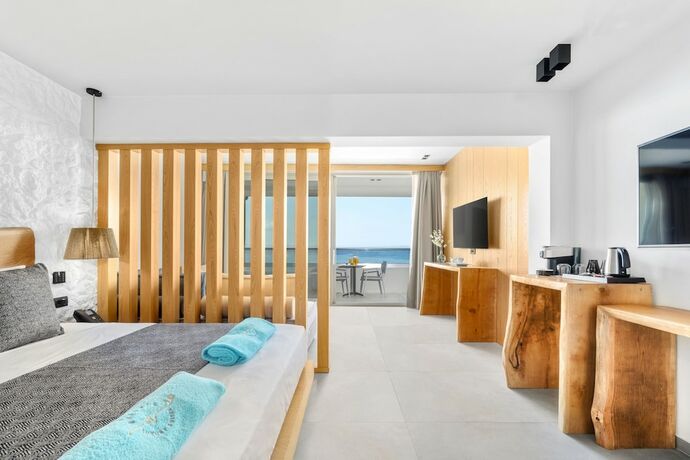 Imagen de la habitación del Hotel Emily\'s Luxury Suites. Foto 19