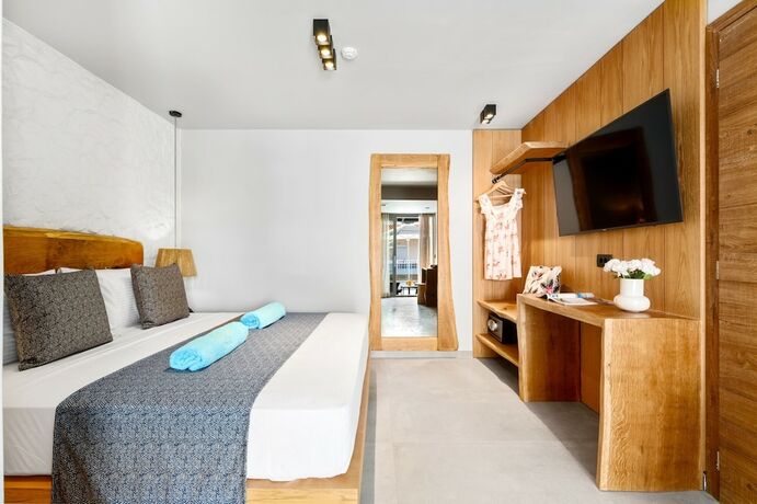 Imagen de la habitación del Hotel Emily\'s Luxury Suites. Foto 20