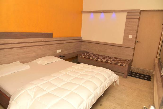 Imagen de la habitación del Hotel Eminence - Palm Residency. Foto 15