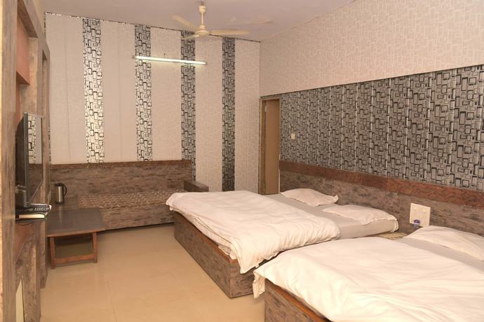 Imagen de la habitación del Hotel Eminence - Palm Residency. Foto 16