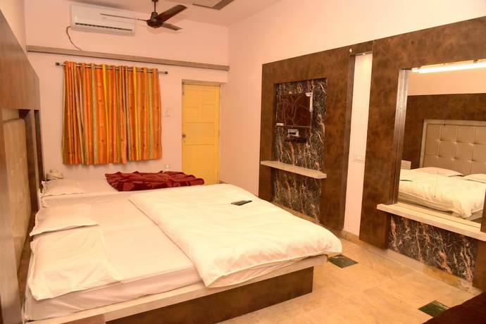 Imagen de la habitación del Hotel Eminence - Palm Residency. Foto 17