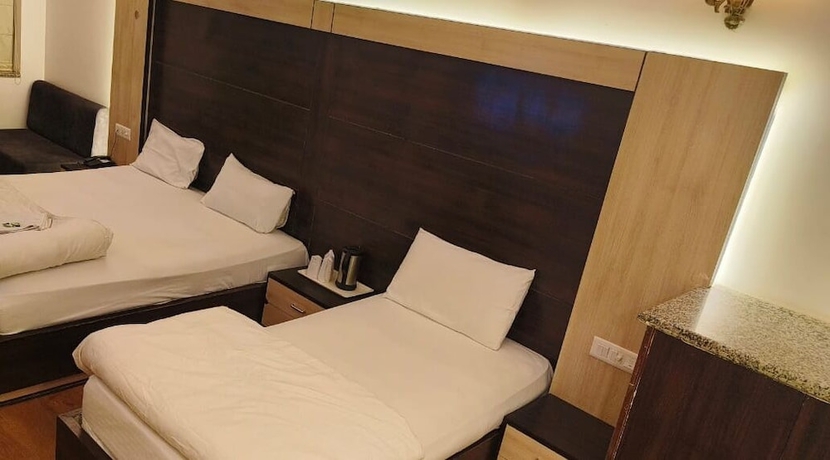 Imagen de la habitación del Hotel Eminent, Agra. Foto 8