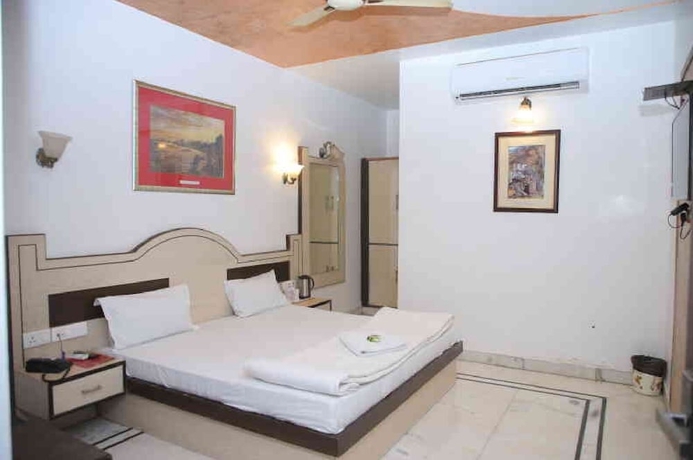 Imagen de la habitación del Hotel Eminent, Agra. Foto 10