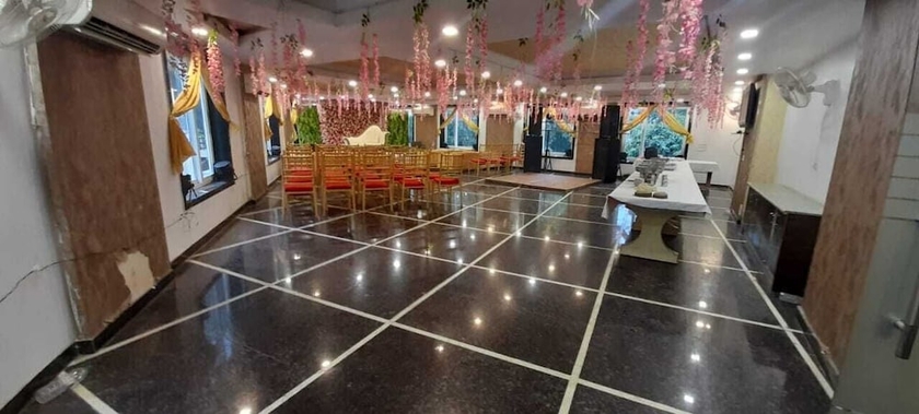 Imagen de la habitación del Hotel Eminent, Agra. Foto 13