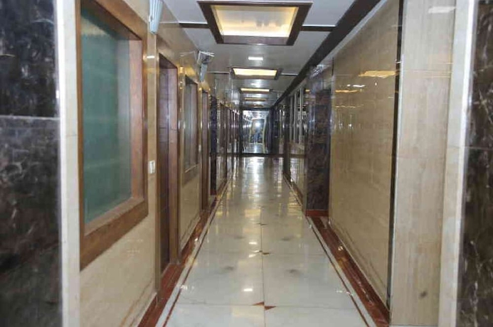 Imagen de los interiores del Hotel Eminent, Agra. Foto 16