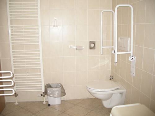 Imagen general del Hotel Eminent. Foto 9