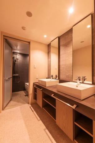 Imagen de la habitación del Hotel Emion Sapporo. Foto 17