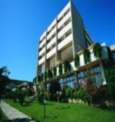 Imagen general del Hotel Emir Beach. Foto 1