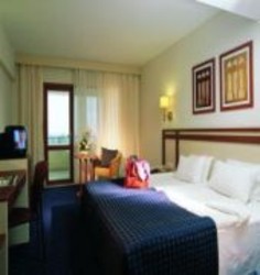 Imagen de la habitación del Hotel Emir Beach. Foto 3