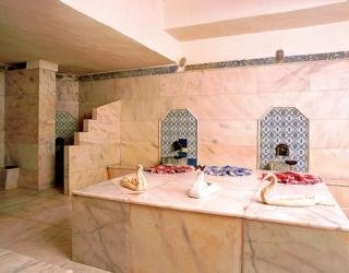 Imagen de los exteriores del Hotel Emir Garden. Foto 4