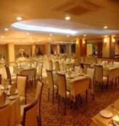 Imagen general del Hotel Emir Royal. Foto 4
