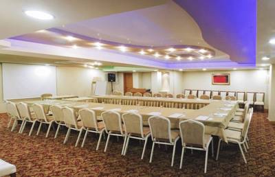 Imagen de los interiores del Hotel Emir Royal. Foto 8