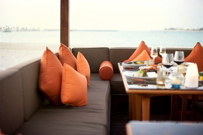 Imagen del bar/restaurante del Hotel Emirates Palace Mandarin Oriental, Abu Dhabi. Foto 4