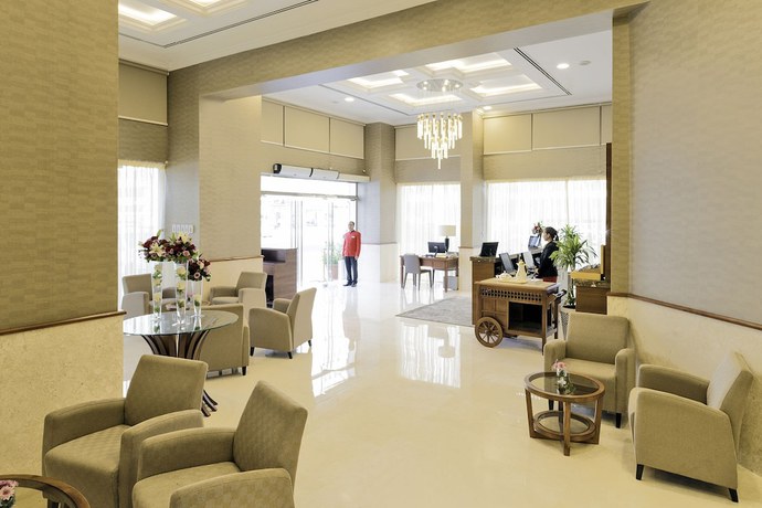 Imagen del bar/restaurante del Hotel Emirates Plaza, Abu Dhabi. Foto 2