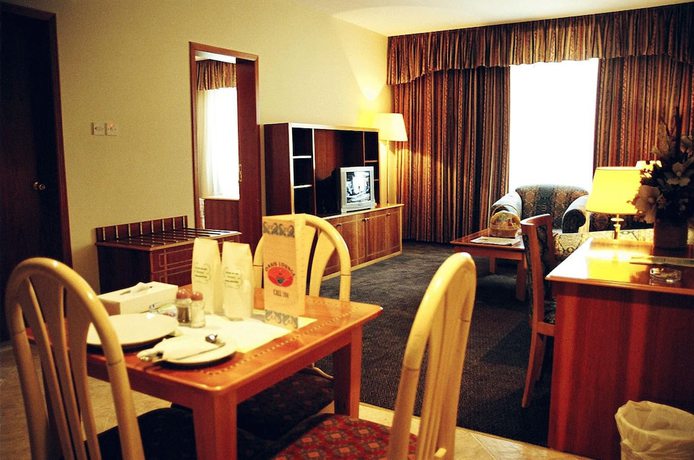 Imagen de la habitación del Hotel Emirates Plaza, Abu Dhabi. Foto 6