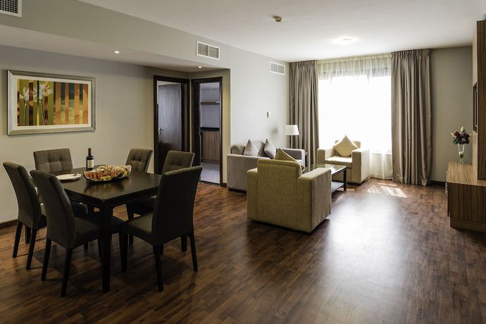 Imagen de la habitación del Hotel Emirates Plaza, Abu Dhabi. Foto 14