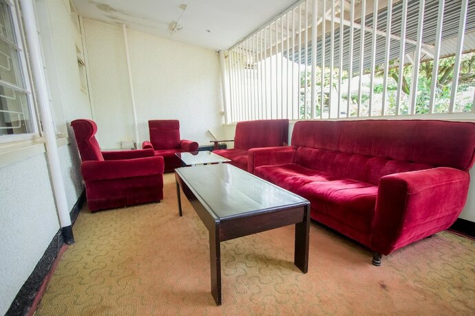 Imagen general del Hotel Emirina Travel. Foto 10