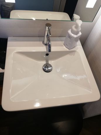 Imagen de la habitación del Hotel Emit Ueno. Foto 13