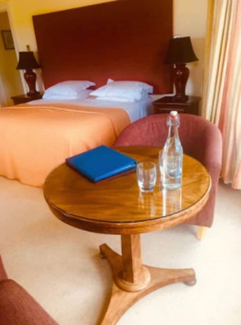 Imagen de los exteriores del Hotel Emlagh House. Foto 14