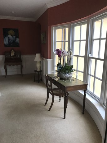 Imagen de los interiores del Hotel Emlagh House. Foto 20