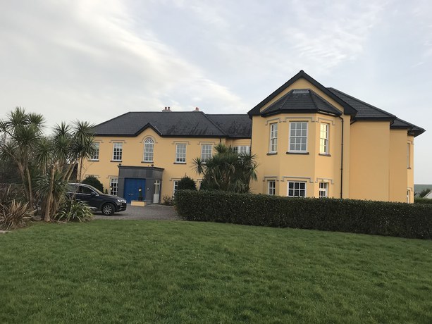 Imagen de los exteriores del Hotel Emlagh House. Foto 15