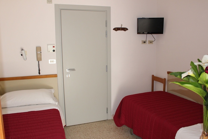 Imagen de la habitación del Hotel Emma, Cattolica. Foto 10