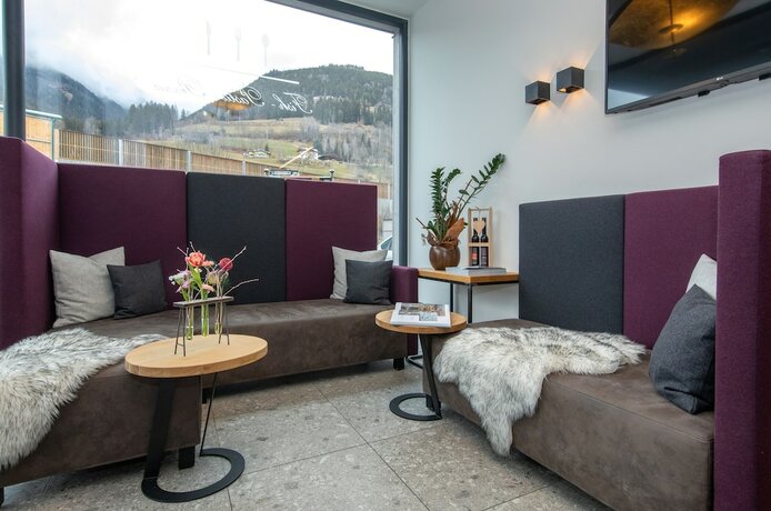 Imagen general del Hotel Emma Deluxe. Foto 2