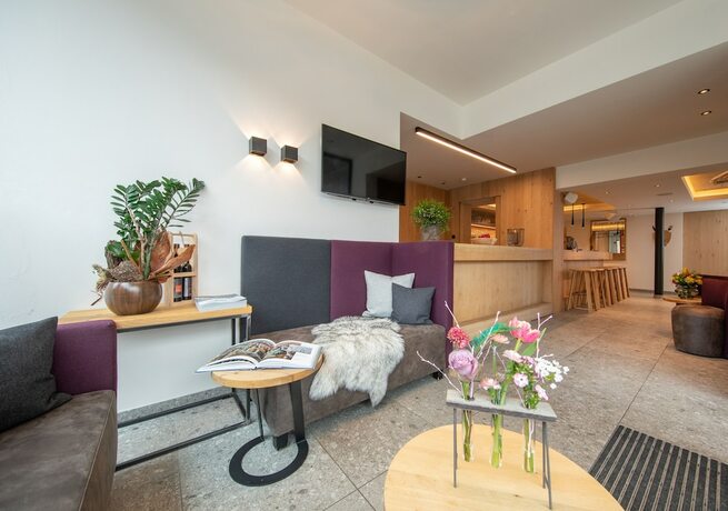 Imagen general del Hotel Emma Deluxe. Foto 6